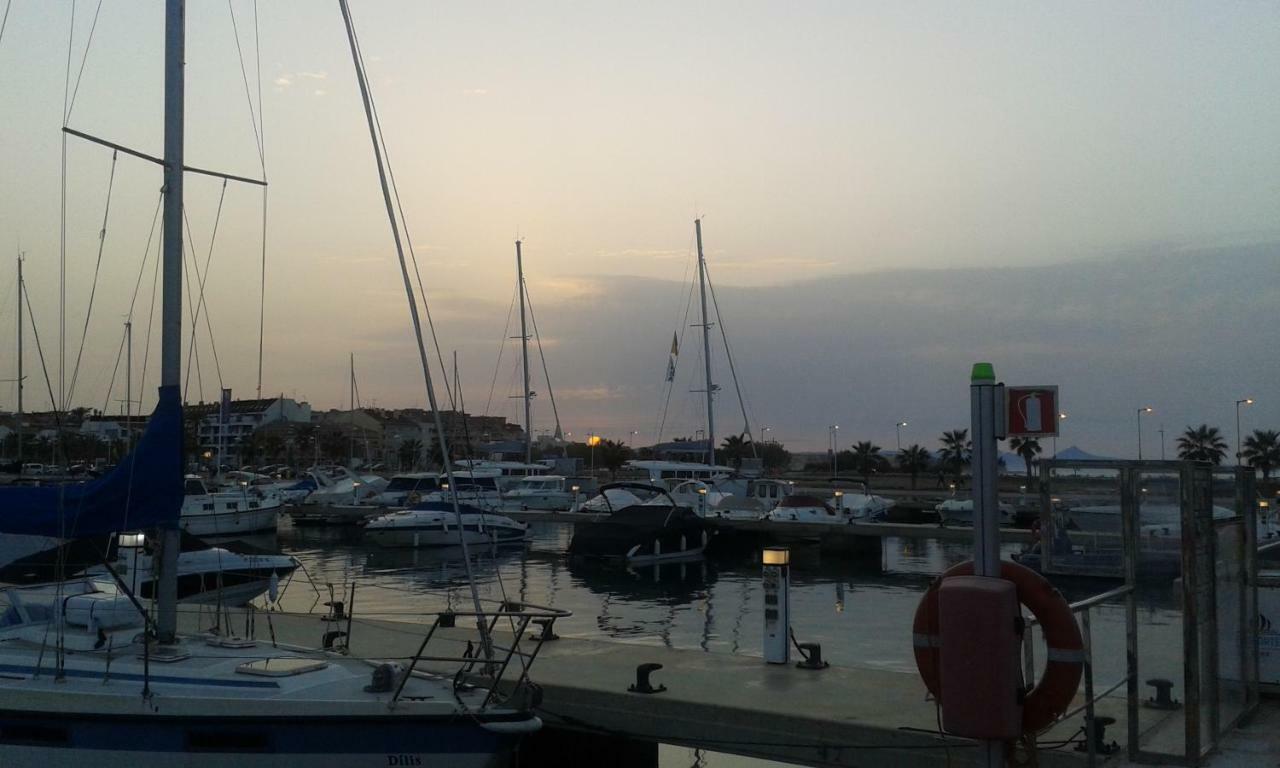 Mare Nostrum II Denia. Bagian luar foto